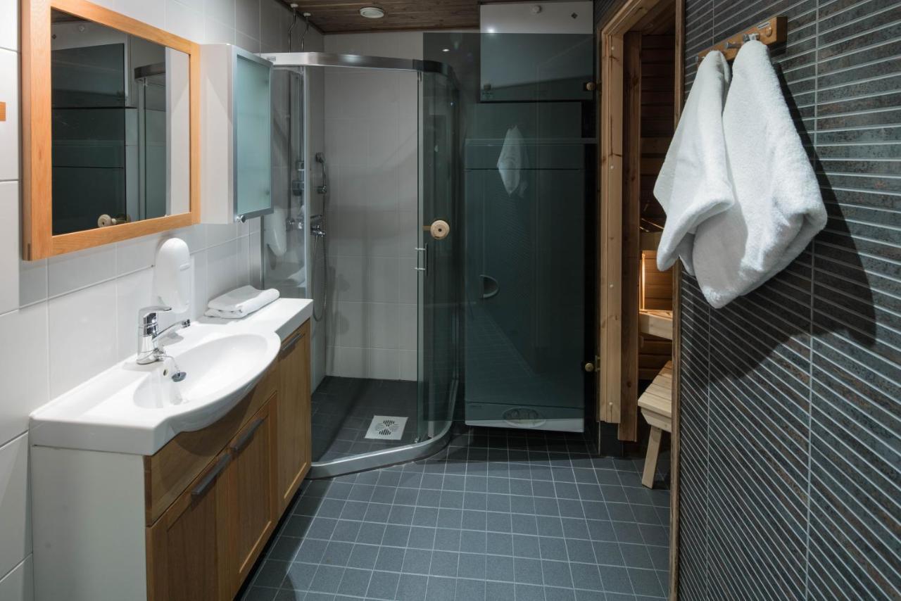 Отель Lapland Luostotunturi & Amethyst 4*